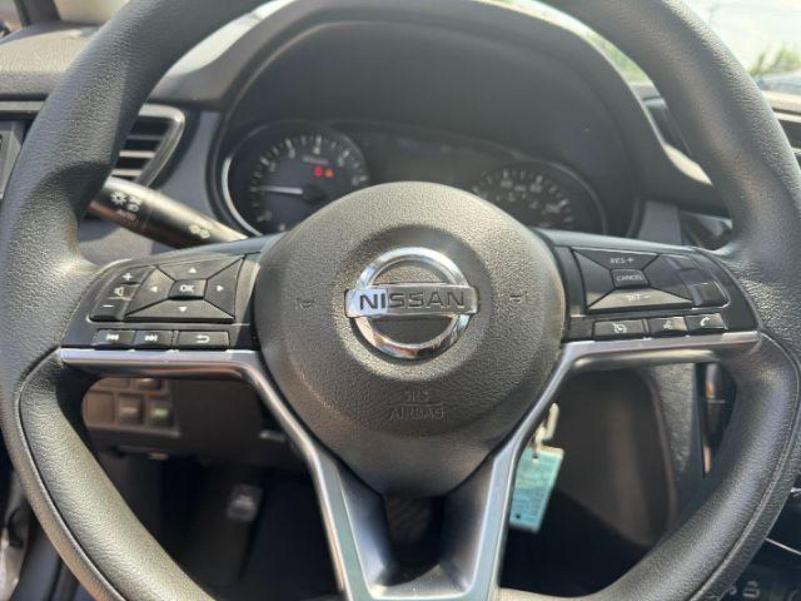 2019 GRAY Nissan Rogue S 2WD (JN8AT2MT7KW) with an 2.5L L4 DOHC 16V engine, Continuously Variabl transmission, located at 2715 W Pioneer Pkwy, Arlington, TX, 76013, (817) 265-9009, 32.710262, -97.153236 - Photo #18