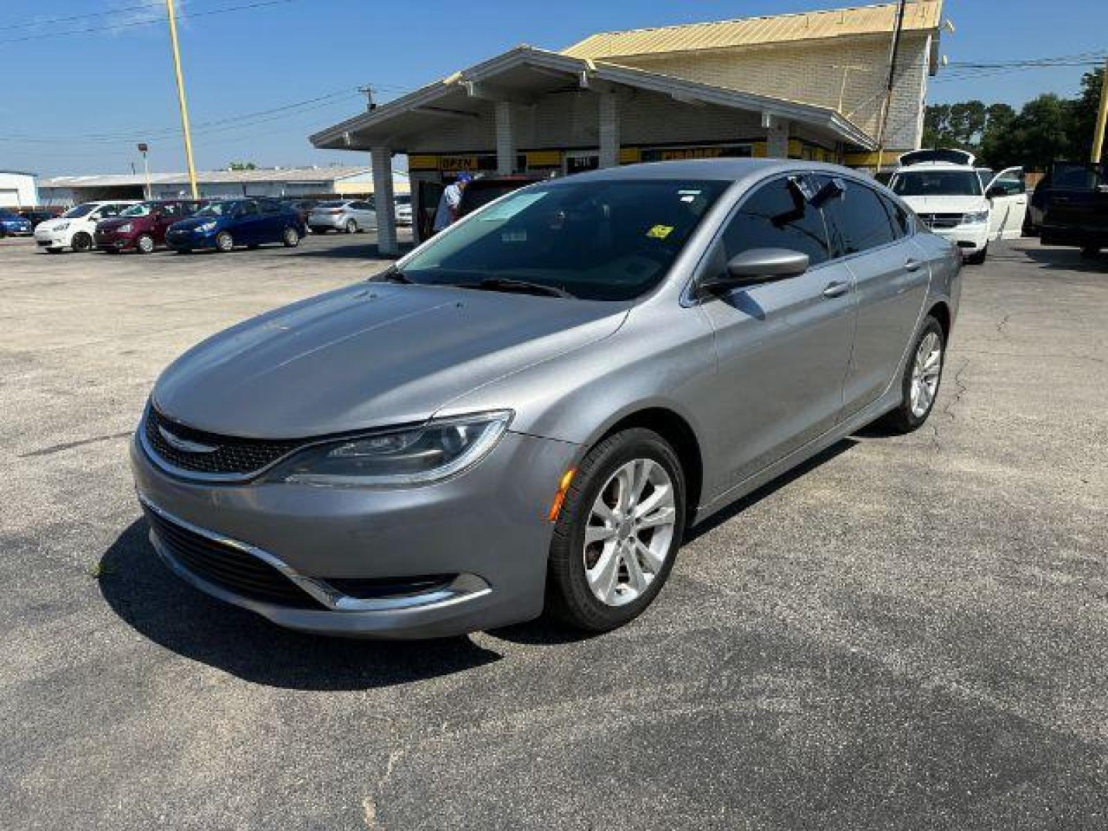 2015 SILVER Chrysler 200 Limited (1C3CCCAB2FN) with an 2.4L L4 DOHC 16V engine, 9-Speed Automatic transmission, located at 2715 W Pioneer Pkwy, Arlington, TX, 76013, (817) 265-9009, 32.710262, -97.153236 - Photo #2