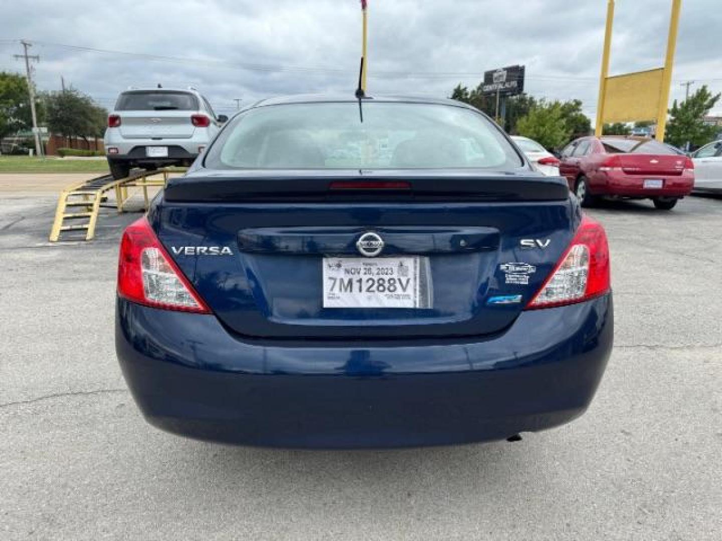 2014 BLUE Nissan Versa 1.6 SL Sedan (3N1CN7APXEK) with an 1.6L L4 DOHC 16V engine, Continuously Variabl transmission, located at 2715 W Pioneer Pkwy, Arlington, TX, 76013, (817) 265-9009, 32.710262, -97.153236 - Photo#7