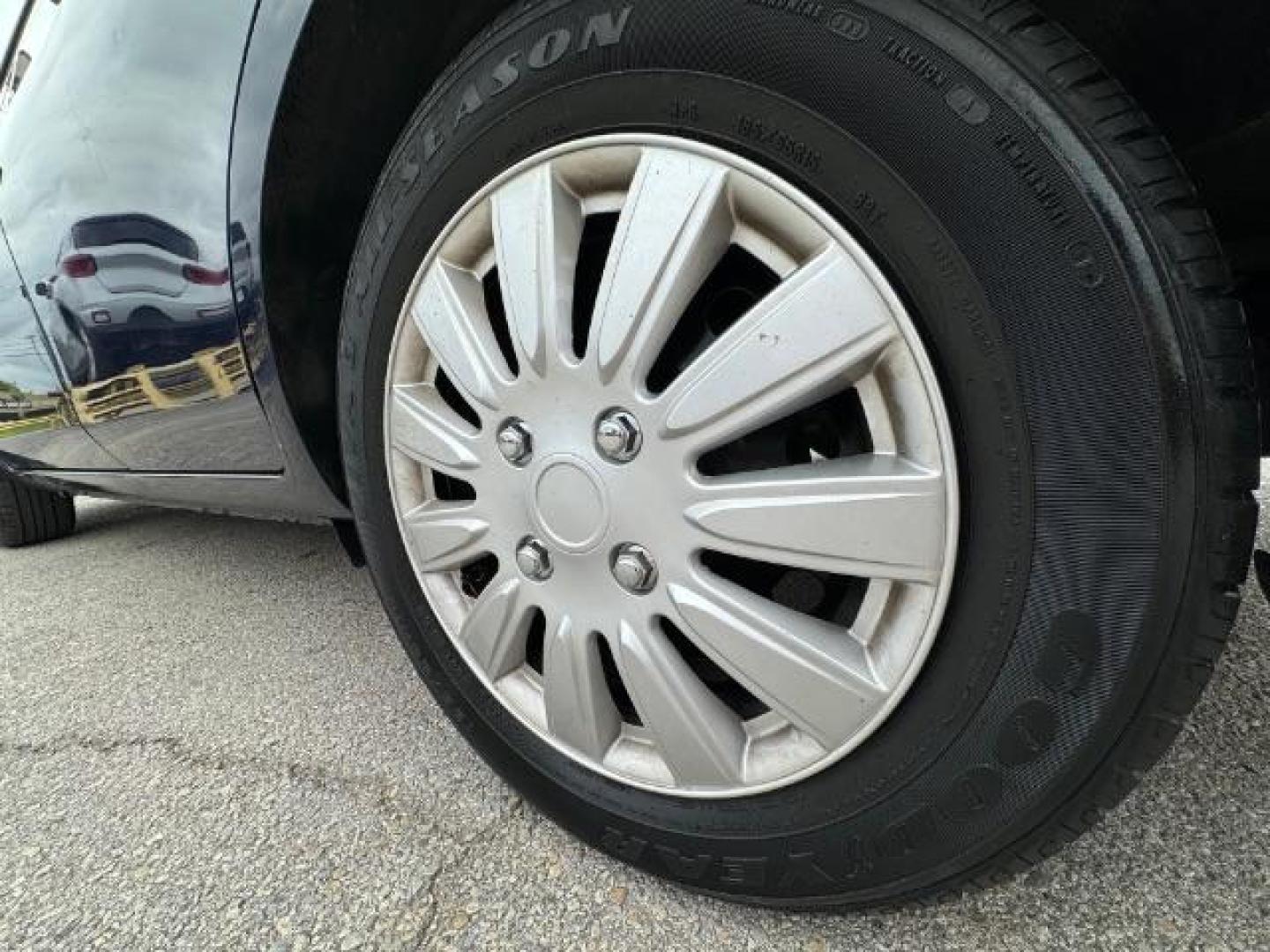 2014 BLUE Nissan Versa 1.6 SL Sedan (3N1CN7APXEK) with an 1.6L L4 DOHC 16V engine, Continuously Variabl transmission, located at 2715 W Pioneer Pkwy, Arlington, TX, 76013, (817) 265-9009, 32.710262, -97.153236 - Photo#10