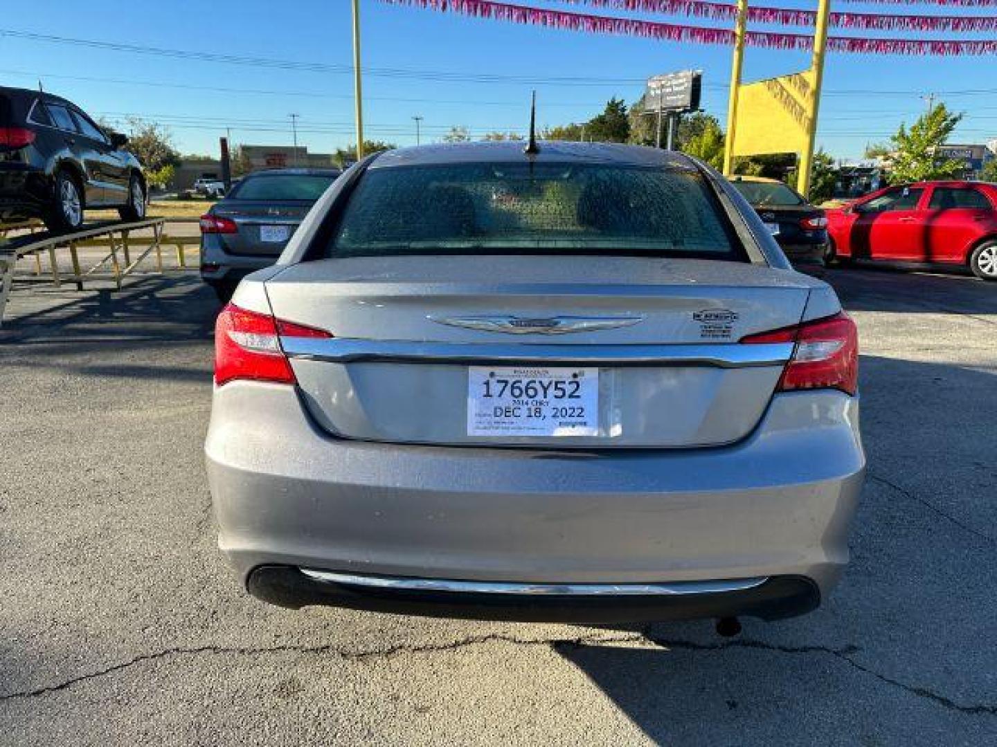 2014 Billet Silver Metall Chrysler 200 LX (1C3CCBABXEN) with an 2.4L L4 DOHC 16V engine, 6-Speed Automatic transmission, located at 2715 W Pioneer Pkwy, Arlington, TX, 76013, (817) 265-9009, 32.710262, -97.153236 - Photo#7