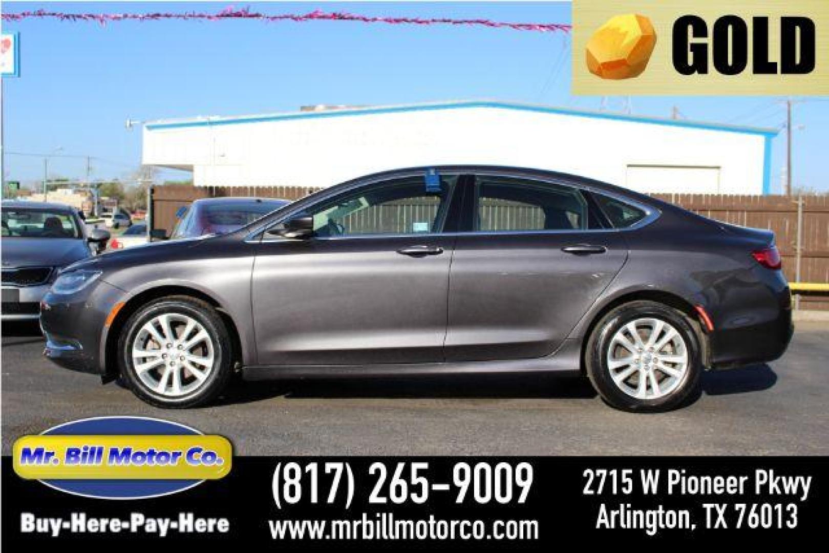 2015 GRAY Chrysler 200 Limited (1C3CCCAB8FN) with an 2.4L L4 DOHC 16V engine, 9-Speed Automatic transmission, located at 2715 W Pioneer Pkwy, Arlington, TX, 76013, (817) 265-9009, 32.710262, -97.153236 - Photo#0