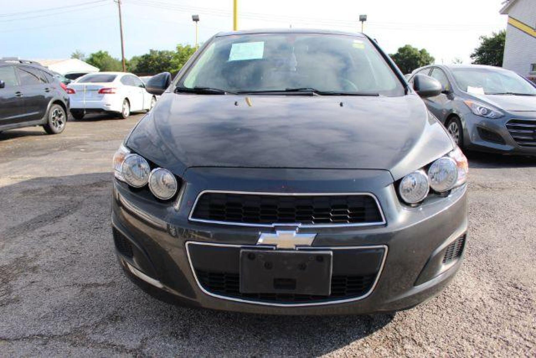 2016 Nightfall Gray Metal Chevrolet Sonic LT Auto 5-Door (1G1JC6SH8G4) with an 1.8L L4 DOHC 24V engine, 6-Speed Automatic transmission, located at 2715 W Pioneer Pkwy, Arlington, TX, 76013, (817) 265-9009, 32.710262, -97.153236 - Photo #3