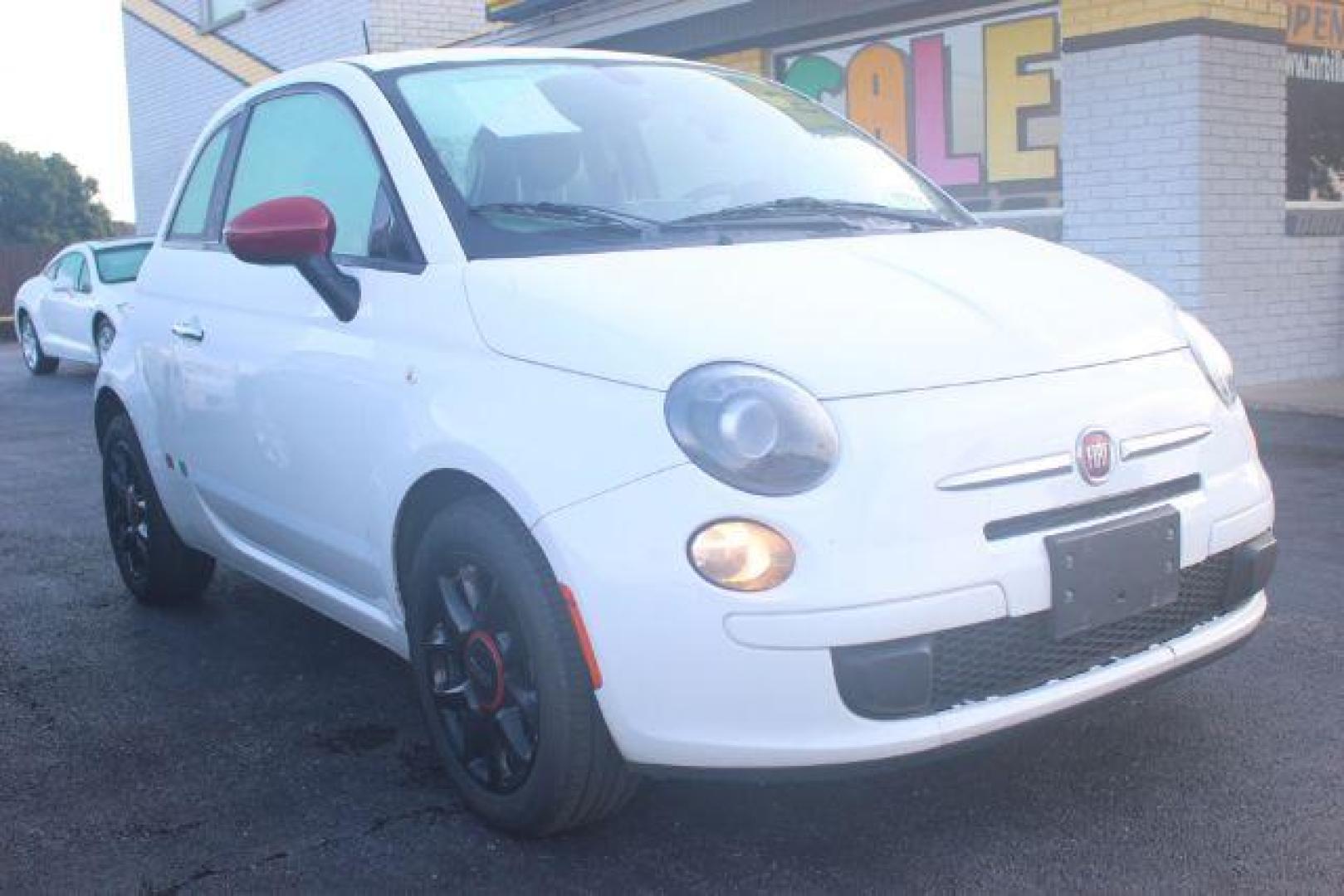 2016 Fiat 500 Pop Hatchback (3C3CFFAR0GT) with an 1.4L L4 engine, located at 2715 W Pioneer Pkwy, Arlington, TX, 76013, (817) 265-9009, 32.710262, -97.153236 - Photo#4