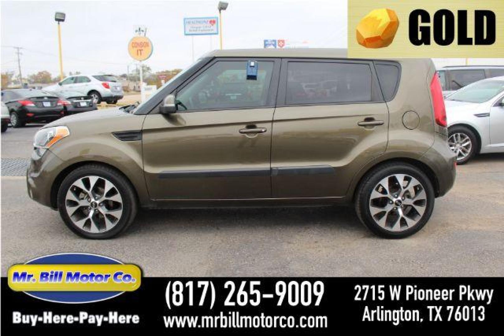 2013 Brown Kia Soul ! (KNDJT2A6XD7) with an 2.0L L4 DOHC 16V engine, located at 2715 W Pioneer Pkwy, Arlington, TX, 76013, (817) 265-9009, 32.710262, -97.153236 - Photo#0