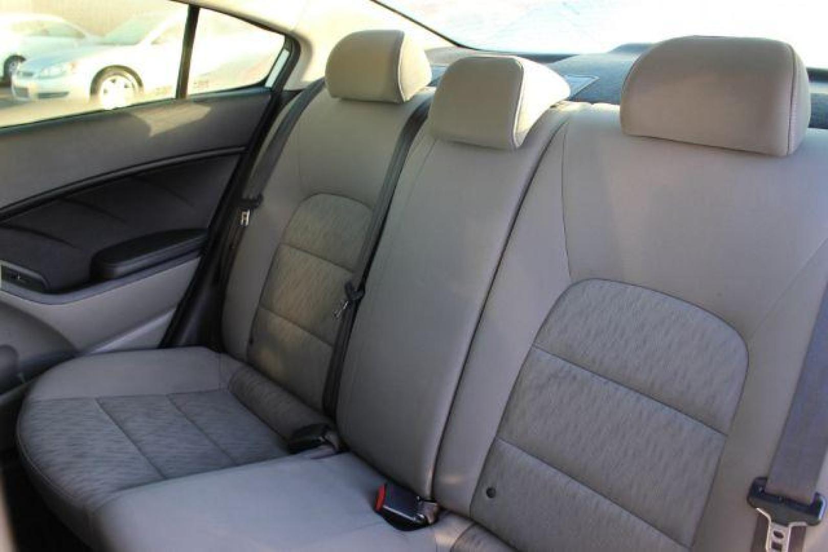 2014 SILVER Kia Forte LX A6 (KNAFK4A64E5) with an 1.8L L4 DOHC 16V engine, 6-Speed Automatic transmission, located at 2715 W Pioneer Pkwy, Arlington, TX, 76013, (817) 265-9009, 32.710262, -97.153236 - Photo#10