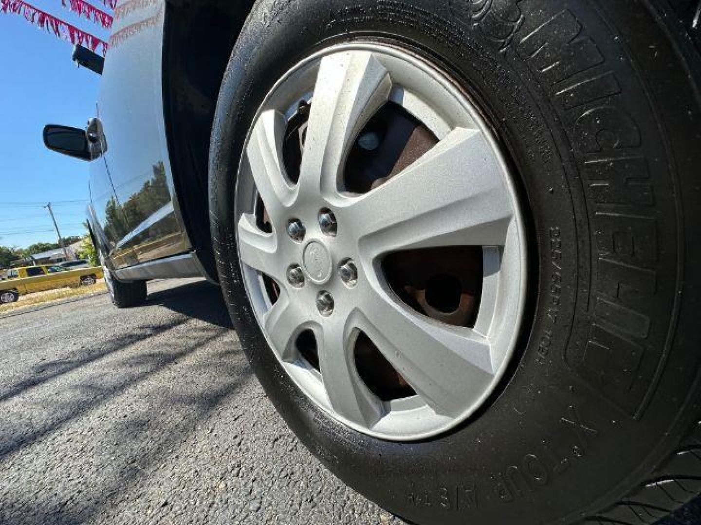 2014 GRAY Dodge Journey SE (3C4PDCAB8ET) with an 2.4L L4 DOHC 16V engine, 4-Speed Automatic transmission, located at 2715 W Pioneer Pkwy, Arlington, TX, 76013, (817) 265-9009, 32.710262, -97.153236 - Photo#9