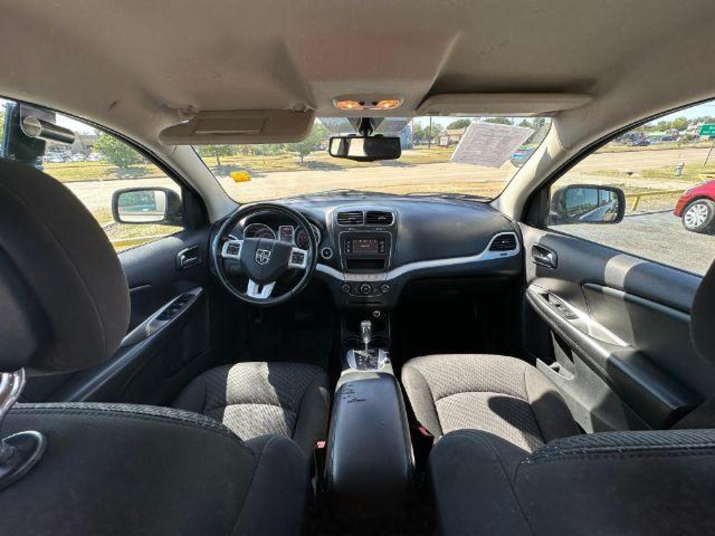 2014 GRAY Dodge Journey SE (3C4PDCAB8ET) with an 2.4L L4 DOHC 16V engine, 4-Speed Automatic transmission, located at 2715 W Pioneer Pkwy, Arlington, TX, 76013, (817) 265-9009, 32.710262, -97.153236 - Photo#13