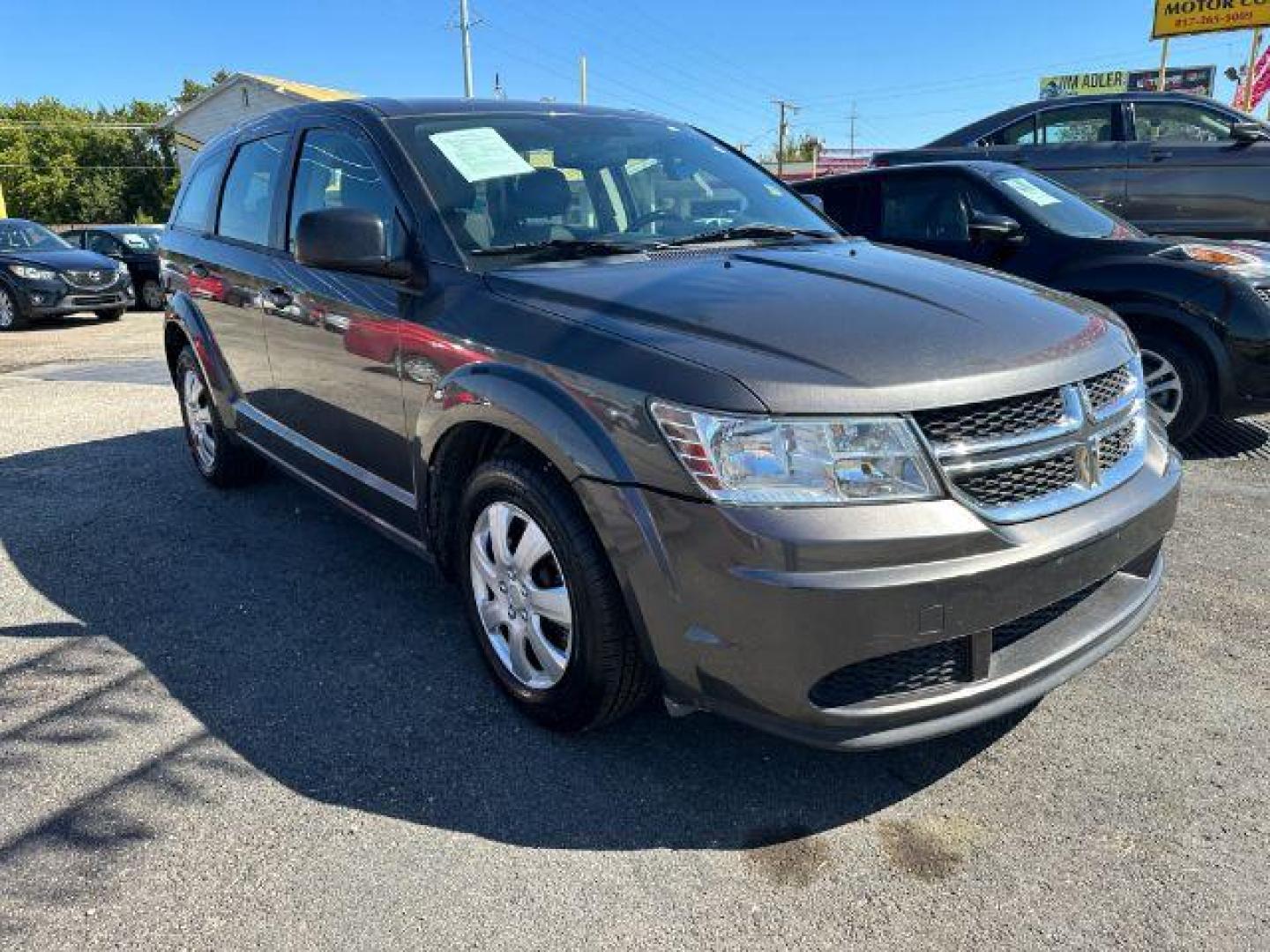 2014 GRAY Dodge Journey SE (3C4PDCAB8ET) with an 2.4L L4 DOHC 16V engine, 4-Speed Automatic transmission, located at 2715 W Pioneer Pkwy, Arlington, TX, 76013, (817) 265-9009, 32.710262, -97.153236 - Photo#4