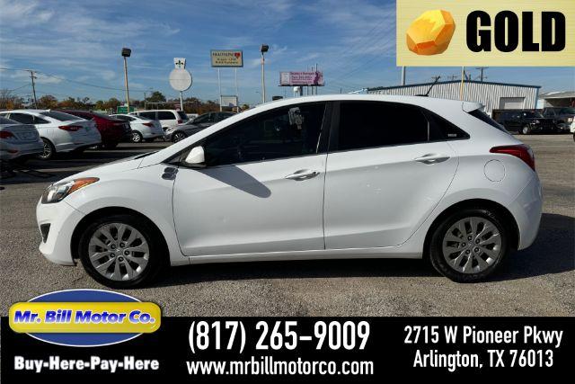 photo of 2017 Hyundai Elantra GT