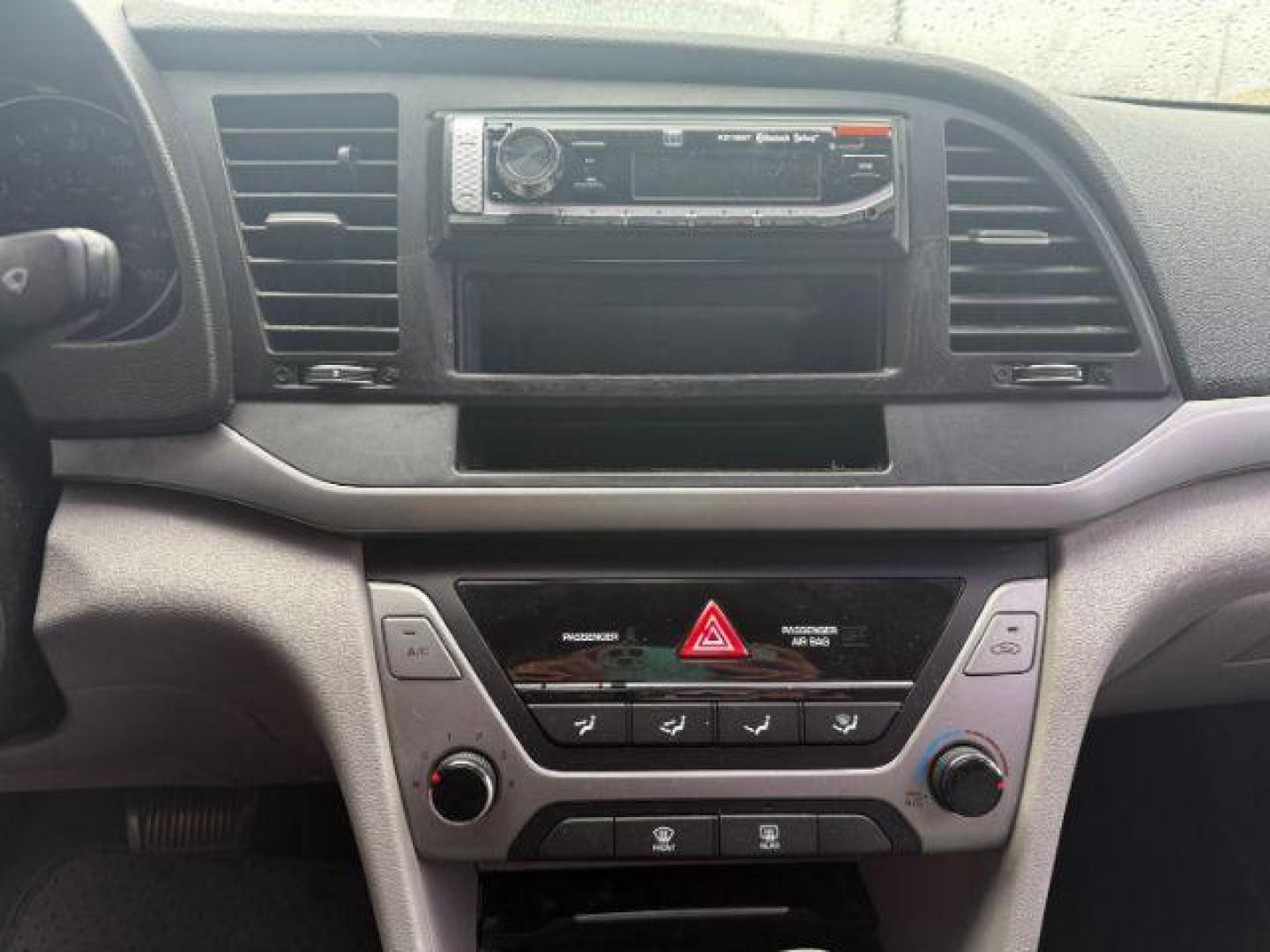 2017 GRAY HYUN ELA SE 6AT (5NPD74LF4HH) with an 1.8L L4 DOHC 16V engine, 6-Speed Automatic transmission, located at 2715 W Pioneer Pkwy, Arlington, TX, 76013, (817) 265-9009, 32.710262, -97.153236 - Photo#16
