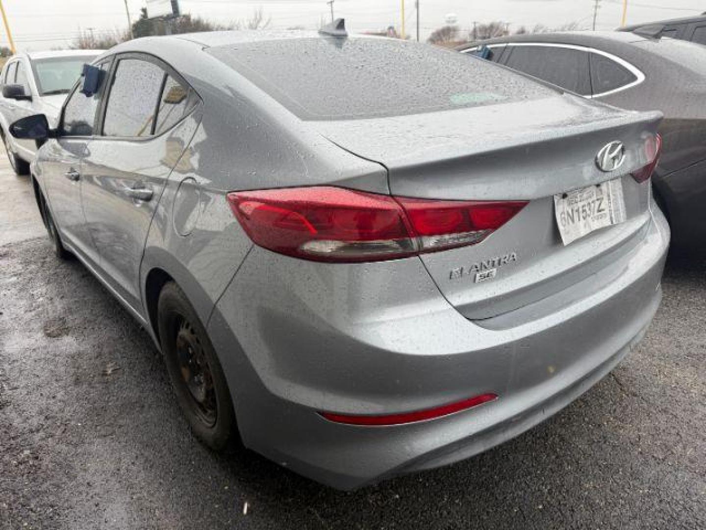2017 GRAY HYUN ELA SE 6AT (5NPD74LF4HH) with an 1.8L L4 DOHC 16V engine, 6-Speed Automatic transmission, located at 2715 W Pioneer Pkwy, Arlington, TX, 76013, (817) 265-9009, 32.710262, -97.153236 - Photo#7