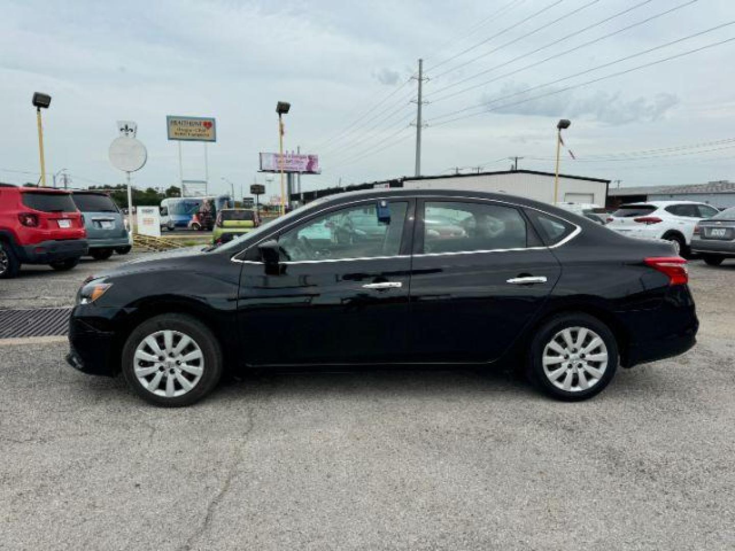 2017 Nissan Sentra SEDAN 4-DR (3N1AB7AP0HL) with an 1.8L L4 SFI DOHC 16V engine, Continuously Variable Transmission transmission, located at 2715 W Pioneer Pkwy, Arlington, TX, 76013, (817) 265-9009, 32.710262, -97.153236 - Photo#2