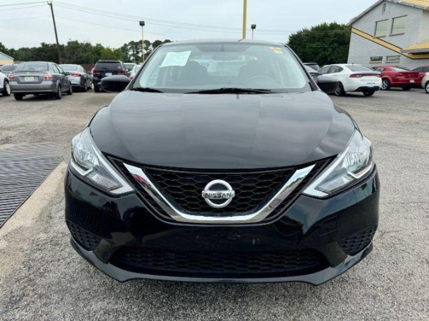 2017 Nissan Sentra SEDAN 4-DR (3N1AB7AP0HL) with an 1.8L L4 SFI DOHC 16V engine, Continuously Variable Transmission transmission, located at 2715 W Pioneer Pkwy, Arlington, TX, 76013, (817) 265-9009, 32.710262, -97.153236 - Photo#4