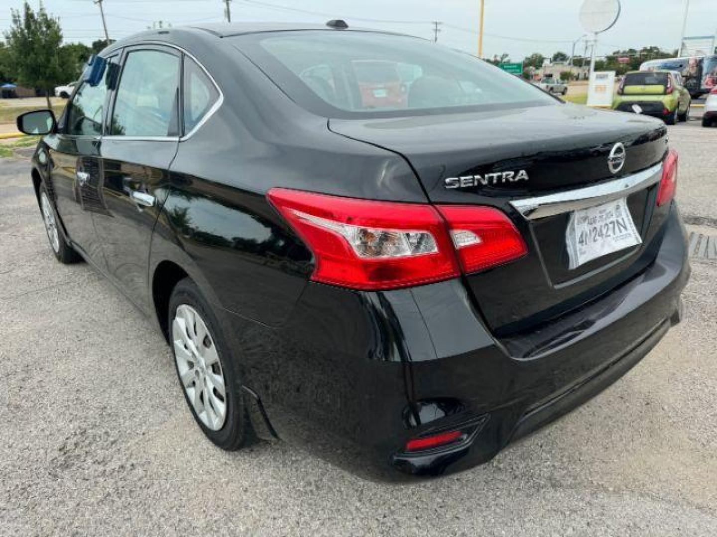2017 Nissan Sentra SEDAN 4-DR (3N1AB7AP0HL) with an 1.8L L4 SFI DOHC 16V engine, Continuously Variable Transmission transmission, located at 2715 W Pioneer Pkwy, Arlington, TX, 76013, (817) 265-9009, 32.710262, -97.153236 - Photo#8