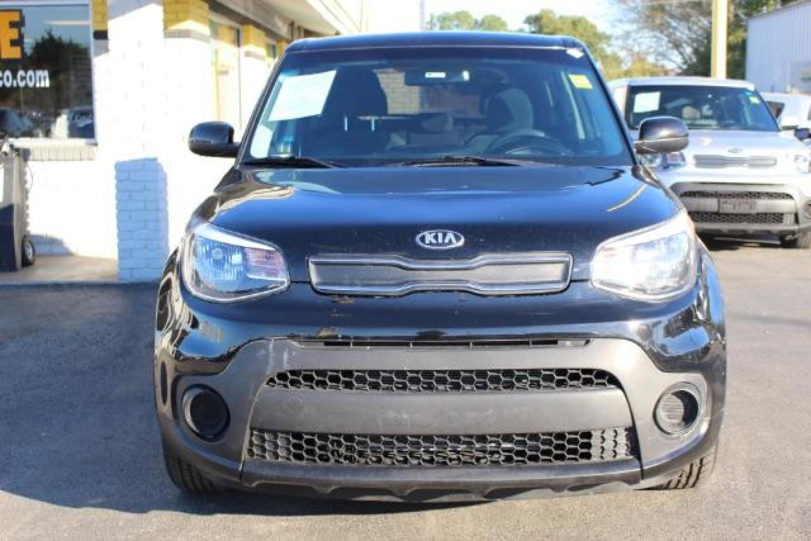2019 BLACK Kia Soul Base 6A (KNDJN2A2XK7) with an 1.6L L4 DOHC 16V engine, 6-Speed Automatic transmission, located at 2715 W Pioneer Pkwy, Arlington, TX, 76013, (817) 265-9009, 32.710262, -97.153236 - Photo#3