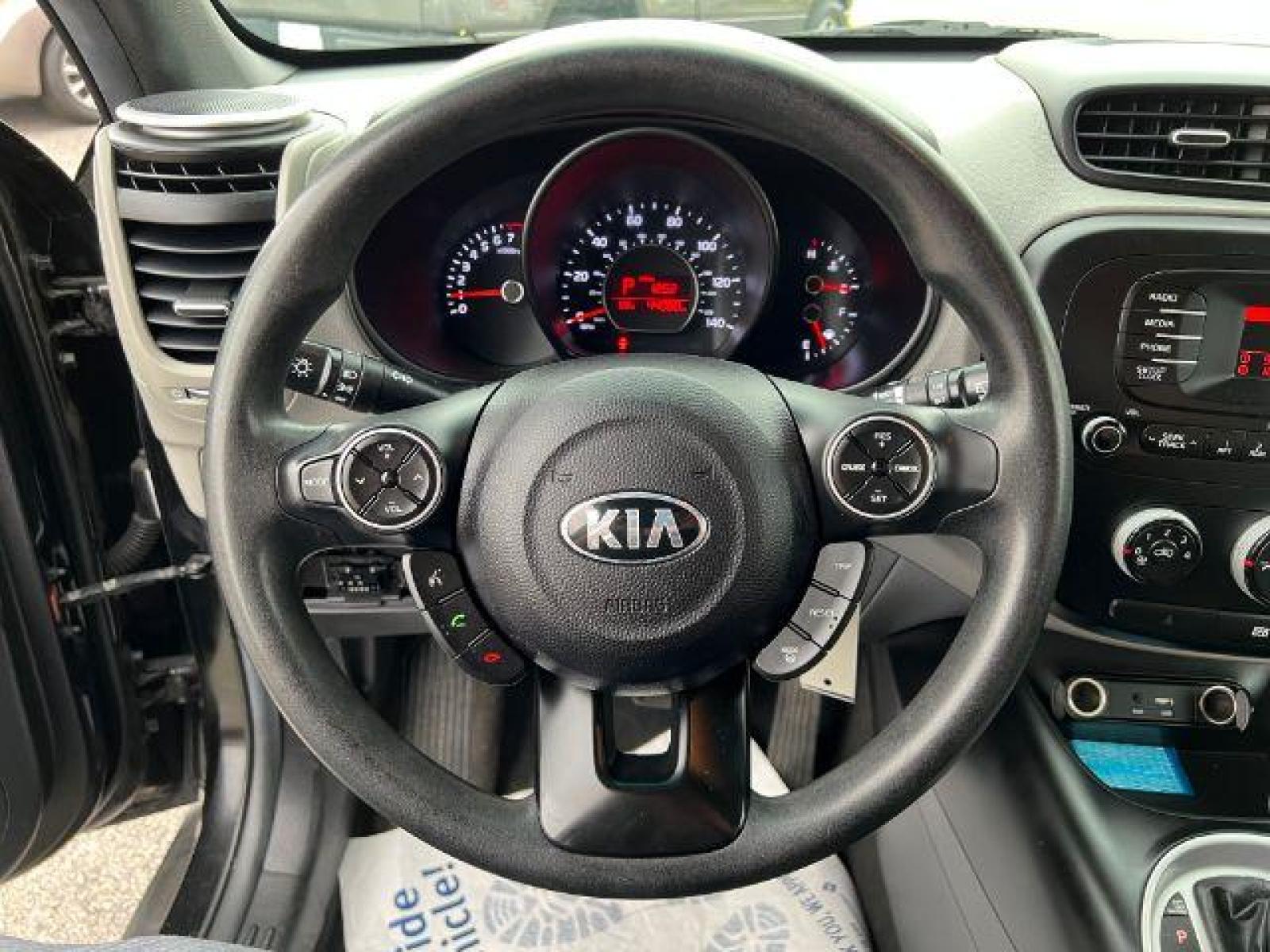 2018 BLACK Kia Soul Base 6A (KNDJN2A27J7) with an 1.6L L4 DOHC 16V engine, 6-Speed Automatic transmission, located at 2715 W Pioneer Pkwy, Arlington, TX, 76013, (817) 265-9009, 32.710262, -97.153236 - Photo #16