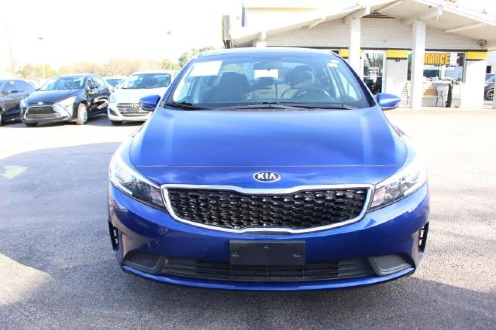2018 BLUE Kia Forte LX 6A (3KPFL4A70JE) with an 2.0L L4 DOHC 16V engine, 6-Speed Automatic transmission, located at 2715 W Pioneer Pkwy, Arlington, TX, 76013, (817) 265-9009, 32.710262, -97.153236 - Photo#4
