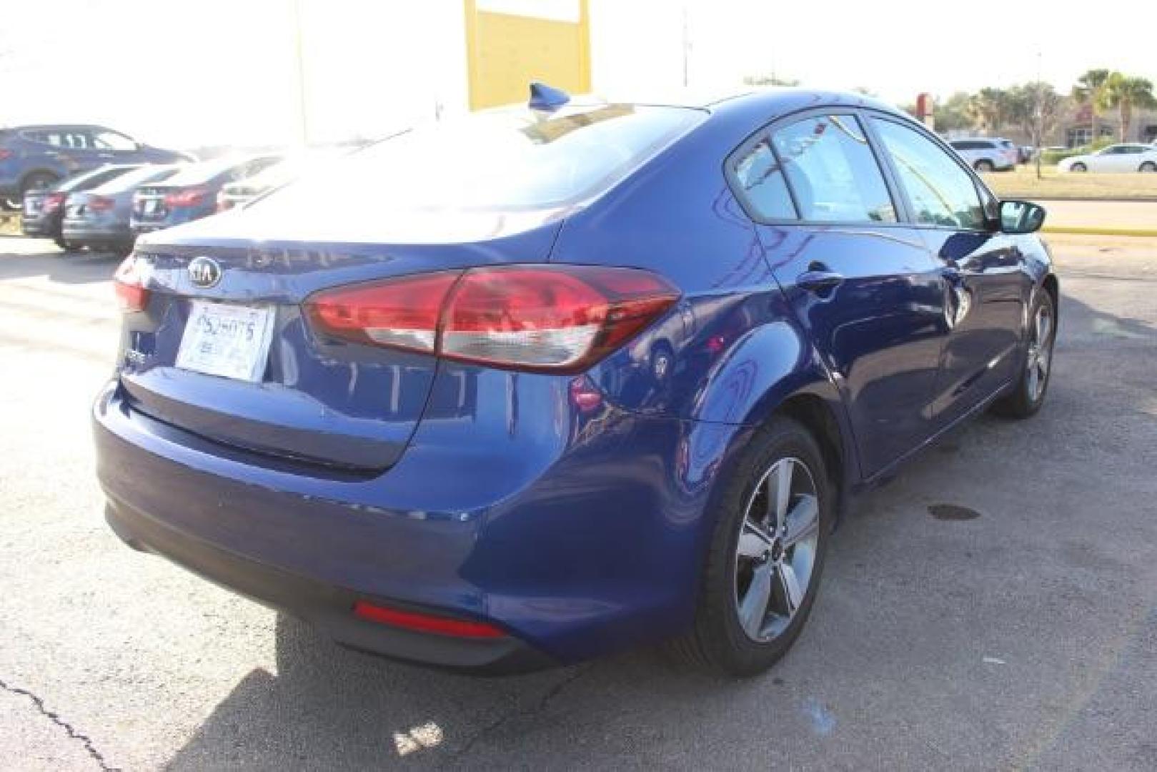 2018 BLUE Kia Forte LX 6A (3KPFL4A70JE) with an 2.0L L4 DOHC 16V engine, 6-Speed Automatic transmission, located at 2715 W Pioneer Pkwy, Arlington, TX, 76013, (817) 265-9009, 32.710262, -97.153236 - Photo#6