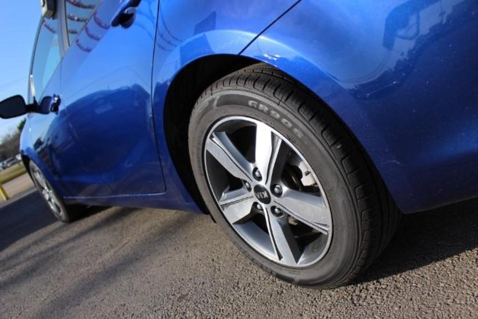 2018 BLUE Kia Forte LX 6A (3KPFL4A70JE) with an 2.0L L4 DOHC 16V engine, 6-Speed Automatic transmission, located at 2715 W Pioneer Pkwy, Arlington, TX, 76013, (817) 265-9009, 32.710262, -97.153236 - Photo#10