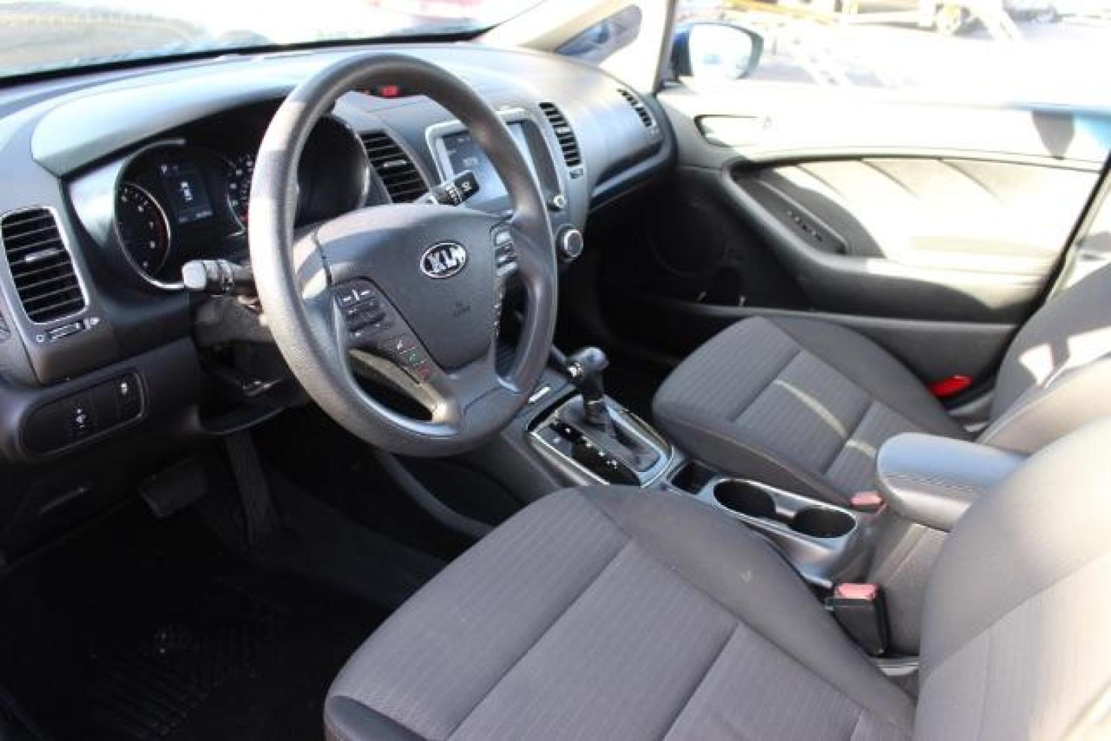 2018 BLUE Kia Forte LX 6A (3KPFL4A70JE) with an 2.0L L4 DOHC 16V engine, 6-Speed Automatic transmission, located at 2715 W Pioneer Pkwy, Arlington, TX, 76013, (817) 265-9009, 32.710262, -97.153236 - Photo#15