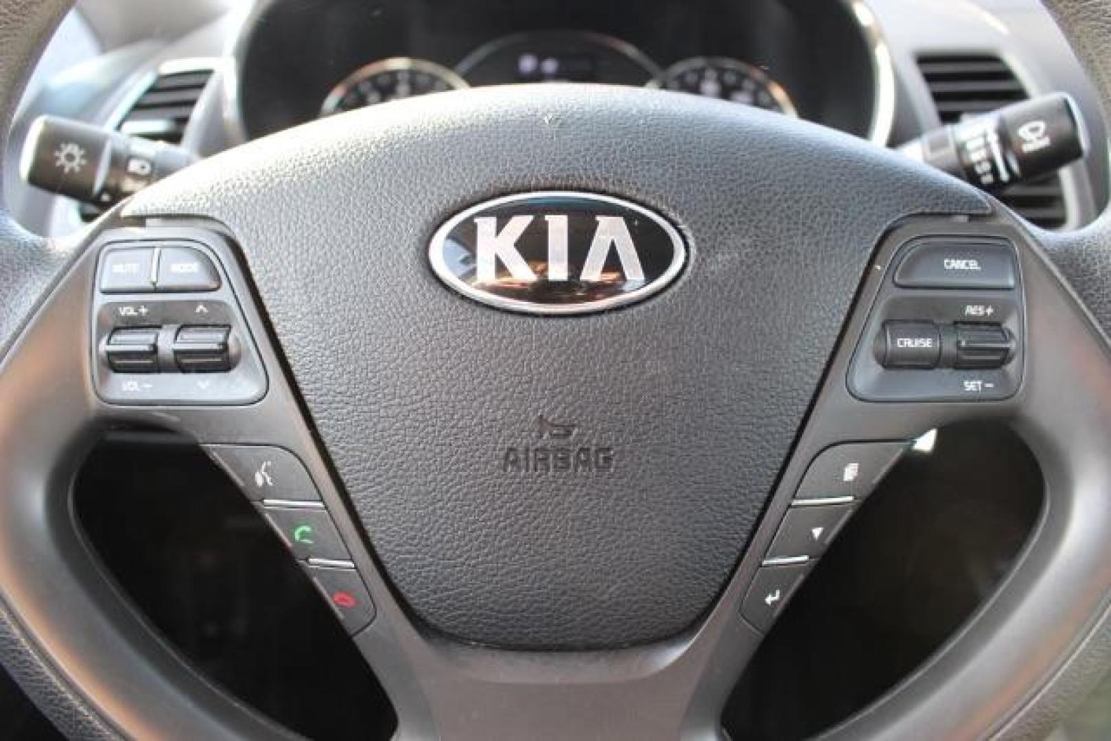 2018 BLUE Kia Forte LX 6A (3KPFL4A70JE) with an 2.0L L4 DOHC 16V engine, 6-Speed Automatic transmission, located at 2715 W Pioneer Pkwy, Arlington, TX, 76013, (817) 265-9009, 32.710262, -97.153236 - Photo#17