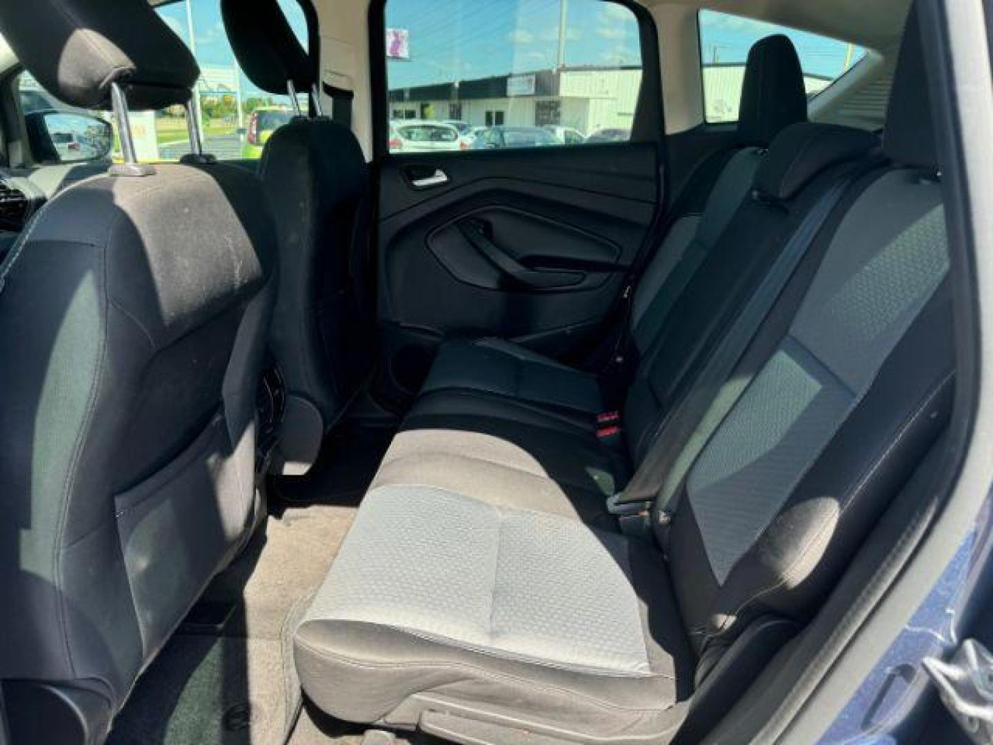 2018 Blue Ford C-Max Hybrid SE (1FADP5AU5JL) with an 2.0L L4 DOHC 16V HYB engine, Continuously Variabl transmission, located at 2715 W Pioneer Pkwy, Arlington, TX, 76013, (817) 265-9009, 32.710262, -97.153236 - Photo#10