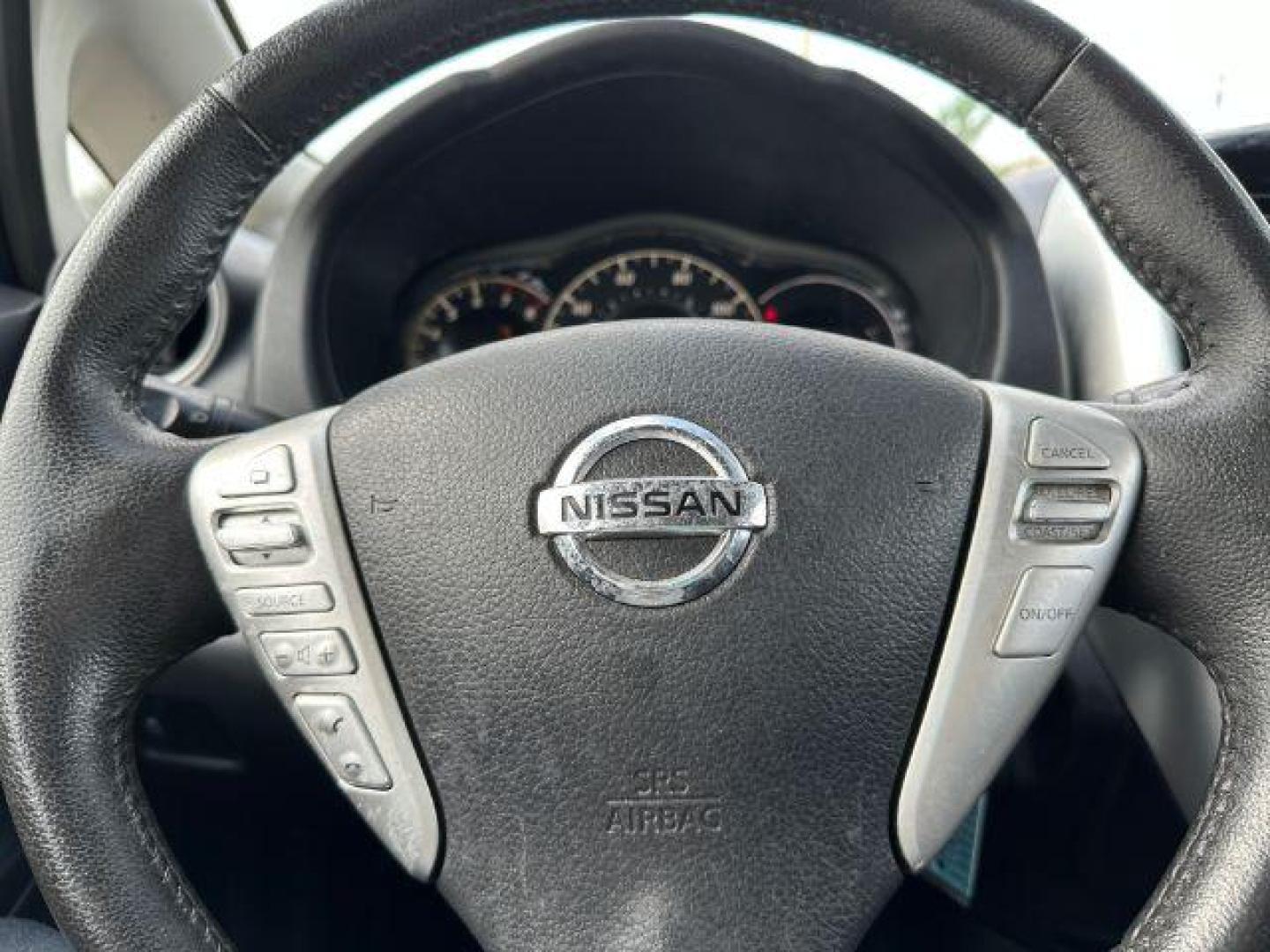 2015 Metallic Blue Nissan Versa Note SV (3N1CE2CP6FL) with an 1.6L L4 DOHC 16V engine, Continuously Variabl transmission, located at 2715 W Pioneer Pkwy, Arlington, TX, 76013, (817) 265-9009, 32.710262, -97.153236 - Photo#17