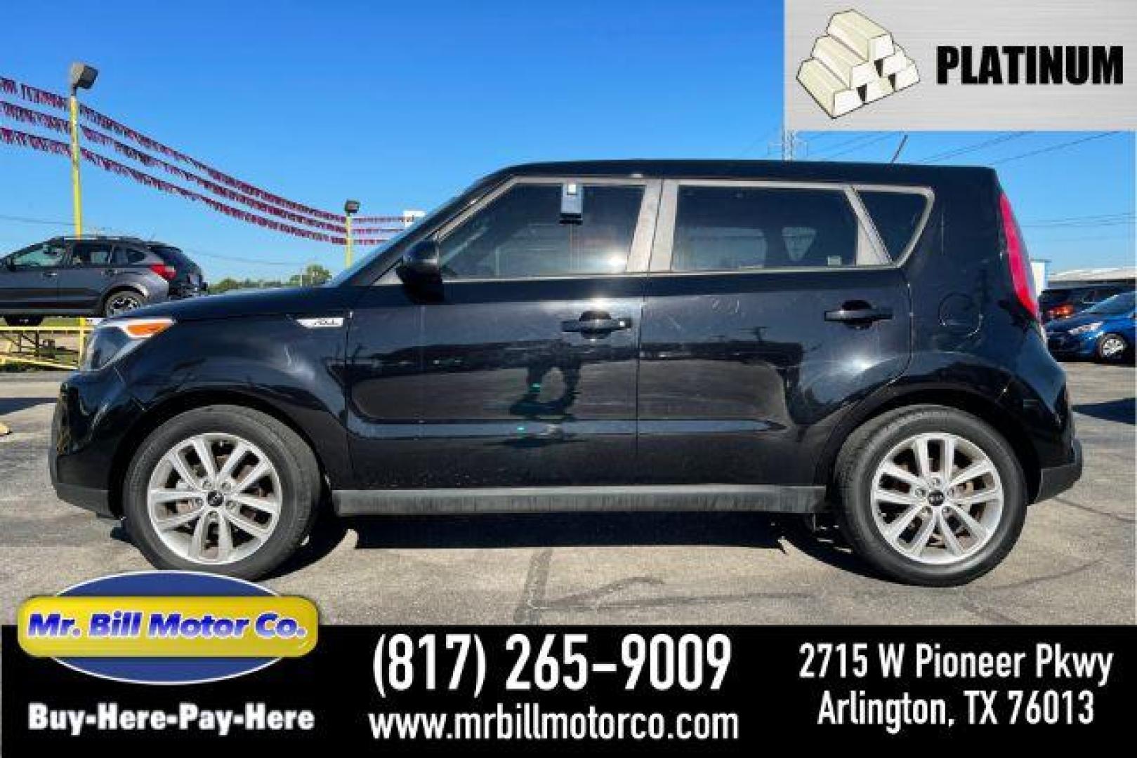 2015 Black Kia Soul Base (KNDJN2A26F7) with an 1.6L L4 DOHC 16V engine, located at 2715 W Pioneer Pkwy, Arlington, TX, 76013, (817) 265-9009, 32.710262, -97.153236 - Photo#0