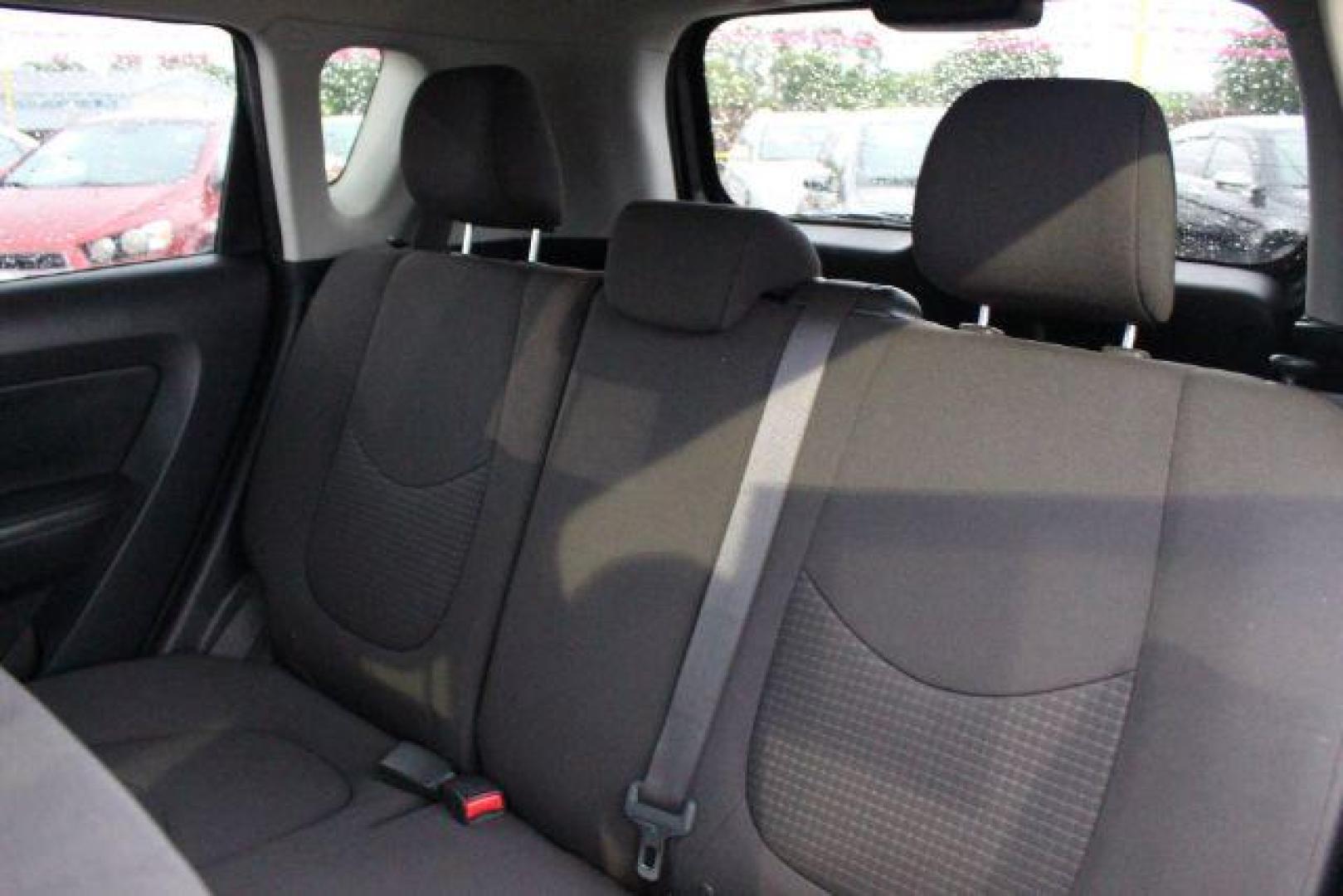 2013 BLACK Kia Soul Base (KNDJT2A59D7) with an 1.6L L4 DOHC 16V engine, 5-Speed Manual transmission, located at 2715 W Pioneer Pkwy, Arlington, TX, 76013, (817) 265-9009, 32.710262, -97.153236 - Photo#10