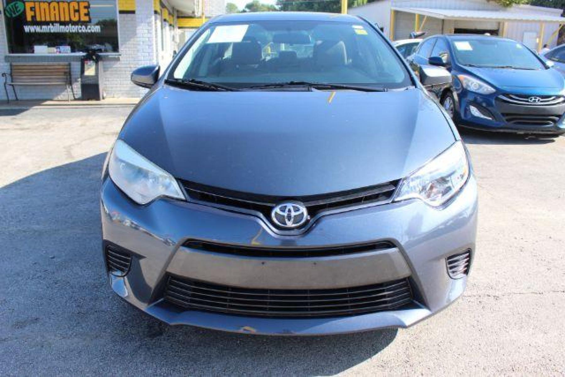2016 GRAY Toyota Corolla LE CVT (5YFBURHE8GP) with an 1.8L L4 DOHC 16V engine, Continuously Variabl transmission, located at 2715 W Pioneer Pkwy, Arlington, TX, 76013, (817) 265-9009, 32.710262, -97.153236 - Photo #3