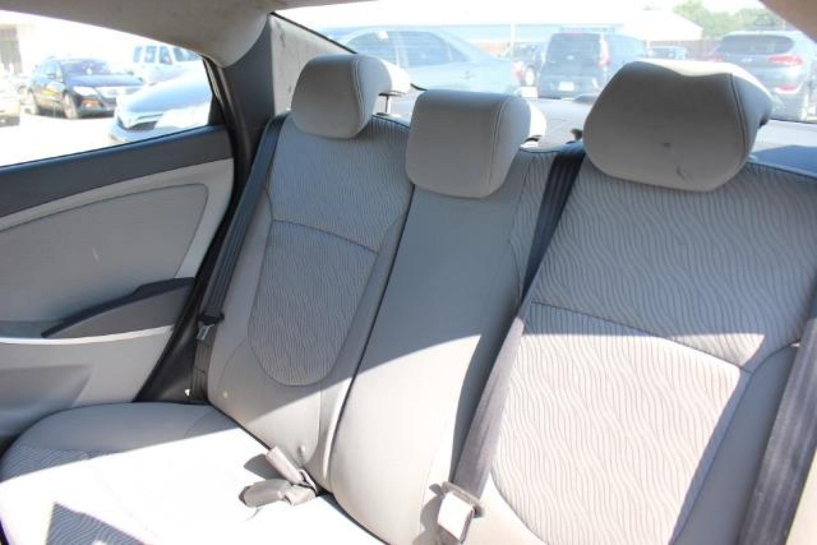 2014 BLACK Hyundai Accent GLS 4-Door (KMHCU4AE3EU) with an 1.6L L4 DOHC 16V engine, located at 2715 W Pioneer Pkwy, Arlington, TX, 76013, (817) 265-9009, 32.710262, -97.153236 - Photo#10