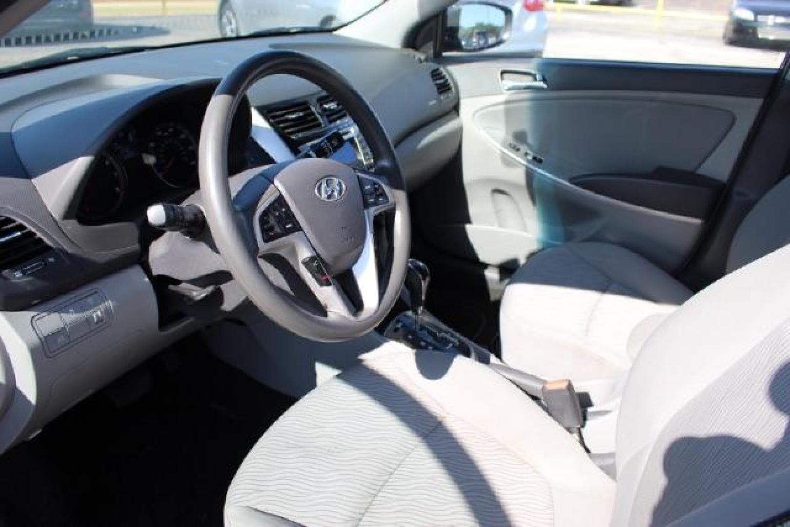 2014 BLACK Hyundai Accent GLS 4-Door (KMHCU4AE3EU) with an 1.6L L4 DOHC 16V engine, located at 2715 W Pioneer Pkwy, Arlington, TX, 76013, (817) 265-9009, 32.710262, -97.153236 - Photo#14