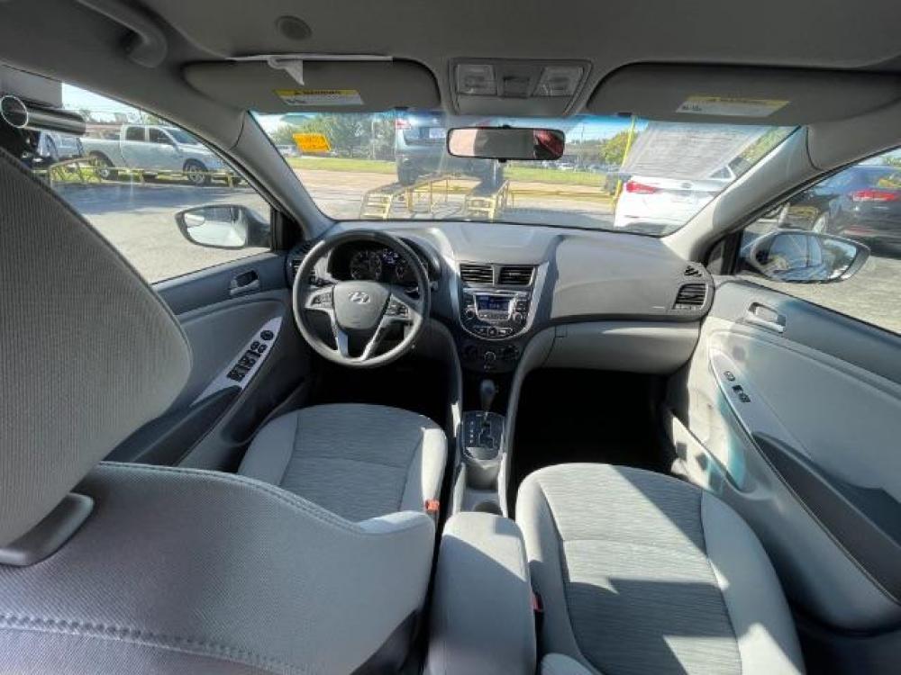 2015 SILVER Hyundai Accent GLS 4-Door 6A (KMHCT4AEXFU) with an 1.6L L4 DOHC 16V engine, 6-Speed Automatic transmission, located at 2715 W Pioneer Pkwy, Arlington, TX, 76013, (817) 265-9009, 32.710262, -97.153236 - Photo #7
