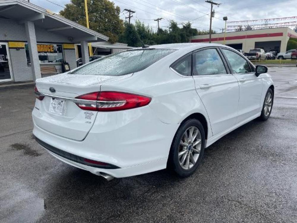 2017 WHITE Ford Fusion SE (3FA6P0H73HR) with an 2.5L L4 DOHC 16V engine, 6-Speed Automatic transmission, located at 2715 W Pioneer Pkwy, Arlington, TX, 76013, (817) 265-9009, 32.710262, -97.153236 - Photo #1