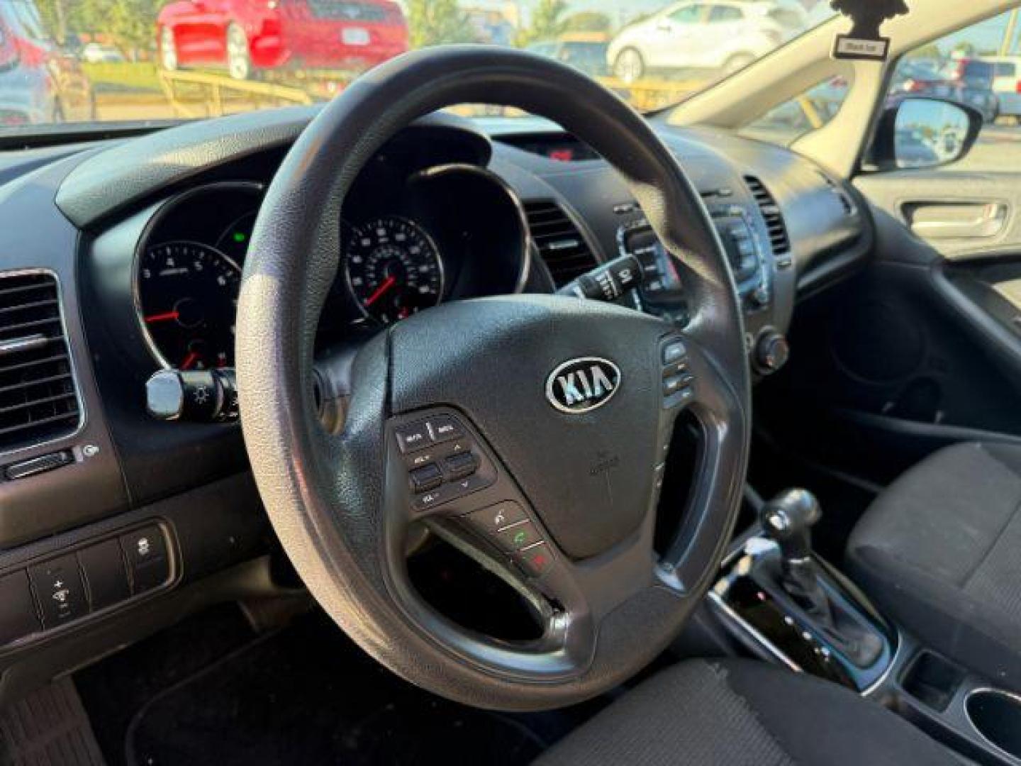 2018 MAROON Kia Forte LX 6A (3KPFK4A70JE) with an 2.0L L4 DOHC 16V engine, 6-Speed Automatic transmission, located at 2715 W Pioneer Pkwy, Arlington, TX, 76013, (817) 265-9009, 32.710262, -97.153236 - Photo#15