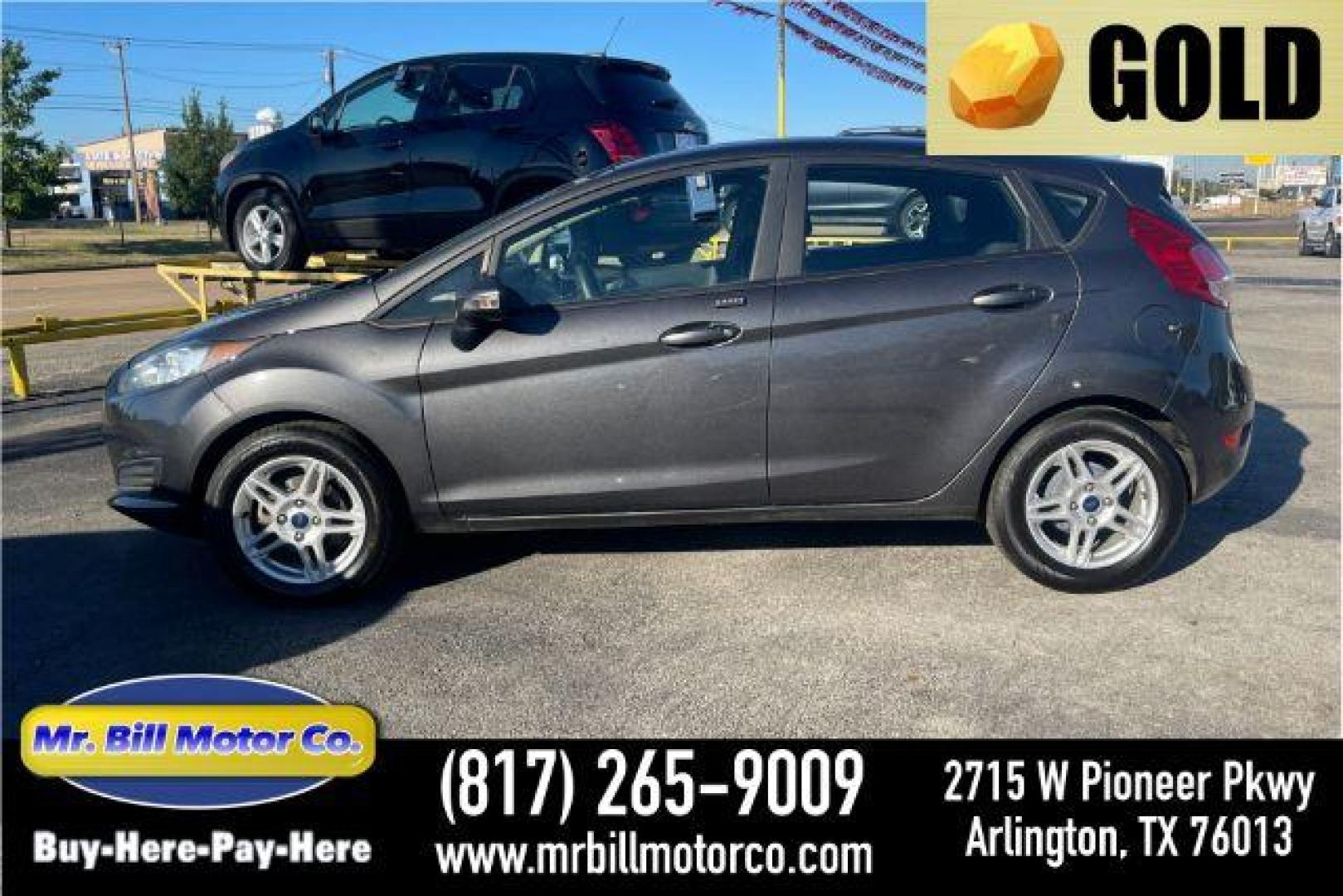 2018 GRAY Ford Fiesta SE Hatchback (3FADP4EJ0JM) with an 1.6L L4 DOHC 16V engine, located at 2715 W Pioneer Pkwy, Arlington, TX, 76013, (817) 265-9009, 32.710262, -97.153236 - Photo#0