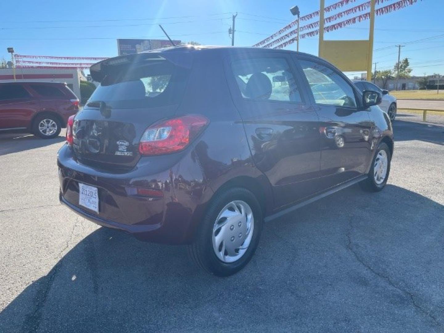 2018 MAROON Mitsubishi Mirage ES CVT (ML32A3HJ0JH) with an 1.2L L3 DOHC engine, Continuously Variabl transmission, located at 2715 W Pioneer Pkwy, Arlington, TX, 76013, (817) 265-9009, 32.710262, -97.153236- Photo#6