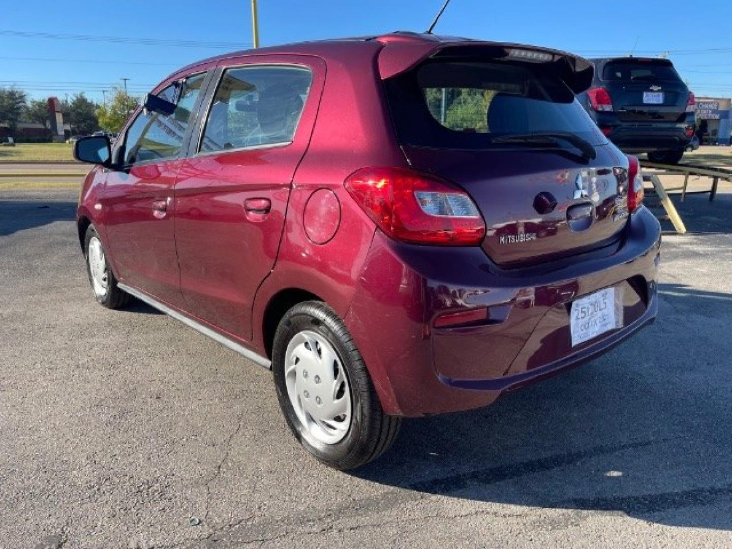 2018 MAROON Mitsubishi Mirage ES CVT (ML32A3HJ0JH) with an 1.2L L3 DOHC engine, Continuously Variabl transmission, located at 2715 W Pioneer Pkwy, Arlington, TX, 76013, (817) 265-9009, 32.710262, -97.153236- Photo#9