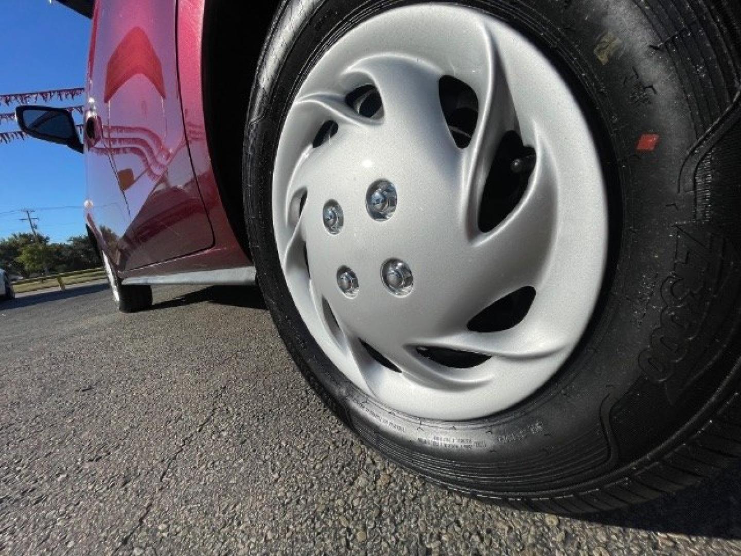 2018 MAROON Mitsubishi Mirage ES CVT (ML32A3HJ0JH) with an 1.2L L3 DOHC engine, Continuously Variabl transmission, located at 2715 W Pioneer Pkwy, Arlington, TX, 76013, (817) 265-9009, 32.710262, -97.153236- Photo#10