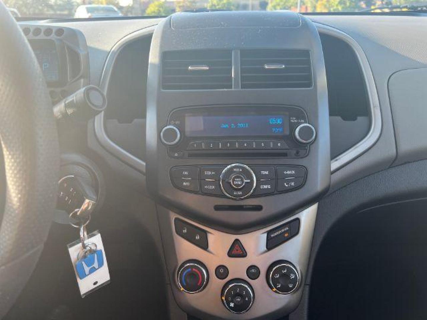 2014 SILVER Chevrolet Sonic LT Auto Sedan (1G1JC5SH3E4) with an 1.8L L4 DOHC 24V engine, 6-Speed Automatic transmission, located at 2715 W Pioneer Pkwy, Arlington, TX, 76013, (817) 265-9009, 32.710262, -97.153236 - Photo#16
