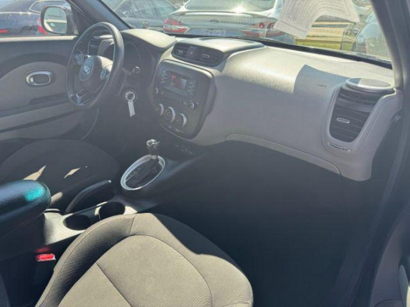 2015 BLACK Kia Soul Base (KNDJN2A27F7) with an 1.6L L4 DOHC 16V engine, located at 2715 W Pioneer Pkwy, Arlington, TX, 76013, (817) 265-9009, 32.710262, -97.153236 - Photo#14