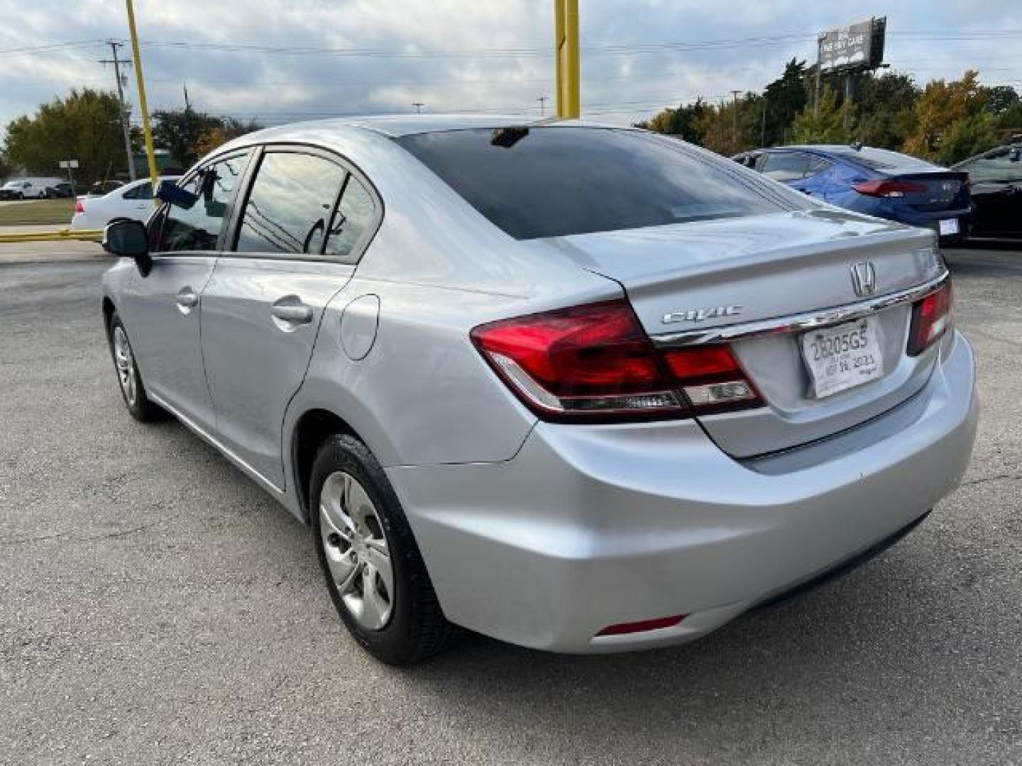 2013 SILVER Honda Civic LX Sedan 5-Speed AT (2HGFB2F59DH) with an 1.8L L4 SOHC 16V engine, 5-Speed Automatic transmission, located at 2715 W Pioneer Pkwy, Arlington, TX, 76013, (817) 265-9009, 32.710262, -97.153236 - Photo#8