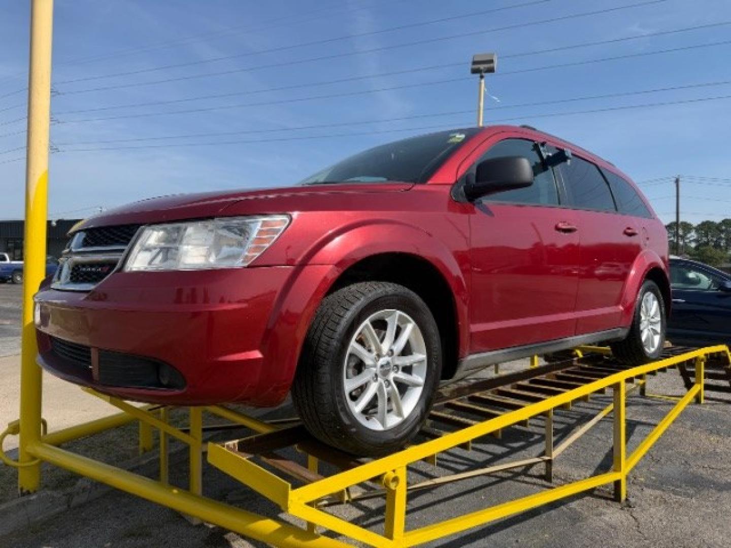 2010 Red Dodge Journey SXT (3D4PG5FV6AT) with an 3.5L V6 SOHC 24V engine, 6-Speed Automatic transmission, located at 2715 W Pioneer Pkwy, Arlington, TX, 76013, (817) 265-9009, 32.710262, -97.153236- Photo#3