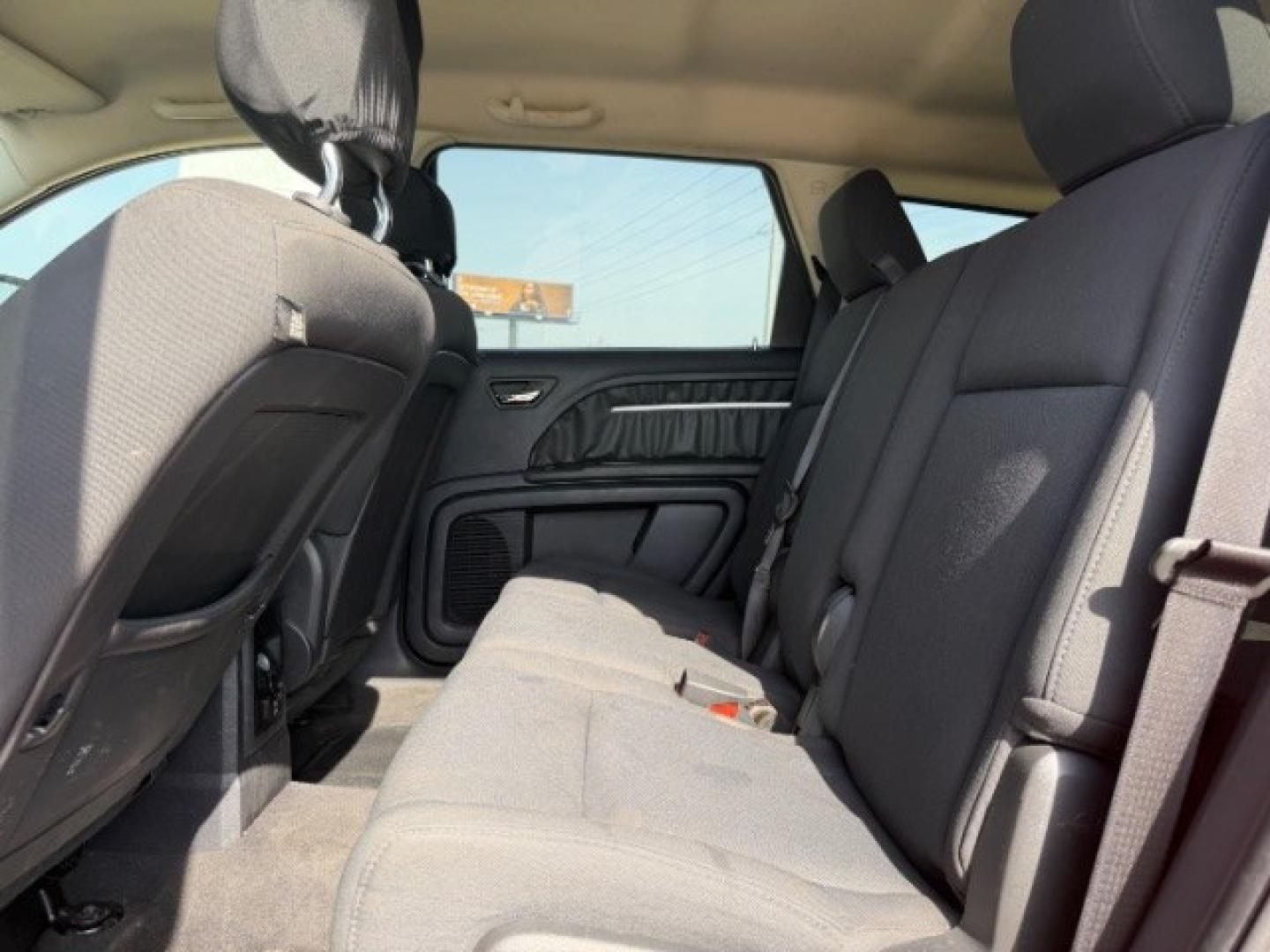 2010 Red Dodge Journey SXT (3D4PG5FV6AT) with an 3.5L V6 SOHC 24V engine, 6-Speed Automatic transmission, located at 2715 W Pioneer Pkwy, Arlington, TX, 76013, (817) 265-9009, 32.710262, -97.153236- Photo#10