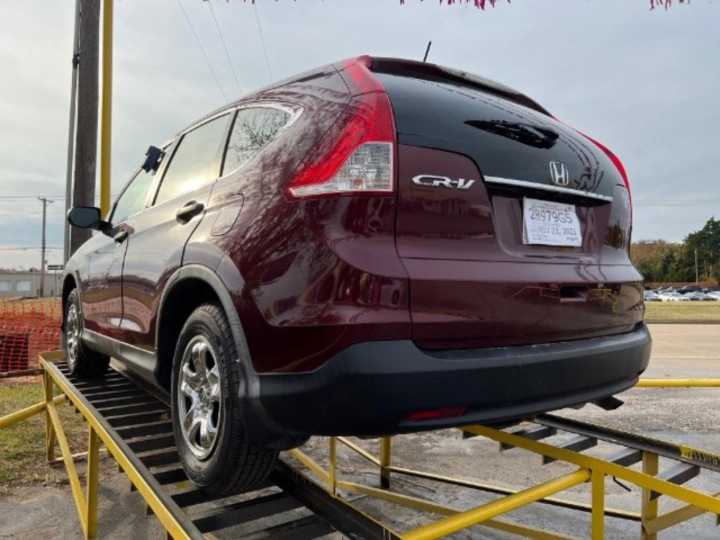 2012 MAROON Honda CR-V LX 2WD 5-Speed AT (5J6RM3H31CL) with an 2.4L L4 DOHC 16V engine, 5-Speed Automatic transmission, located at 2715 W Pioneer Pkwy, Arlington, TX, 76013, (817) 265-9009, 32.710262, -97.153236- Photo#4