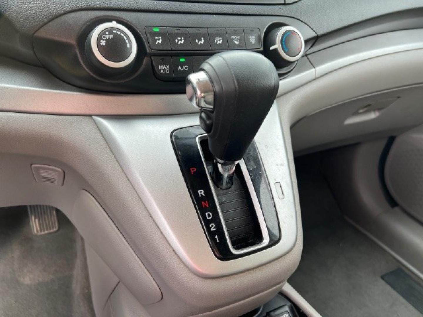 2012 MAROON Honda CR-V LX 2WD 5-Speed AT (5J6RM3H31CL) with an 2.4L L4 DOHC 16V engine, 5-Speed Automatic transmission, located at 2715 W Pioneer Pkwy, Arlington, TX, 76013, (817) 265-9009, 32.710262, -97.153236- Photo#13