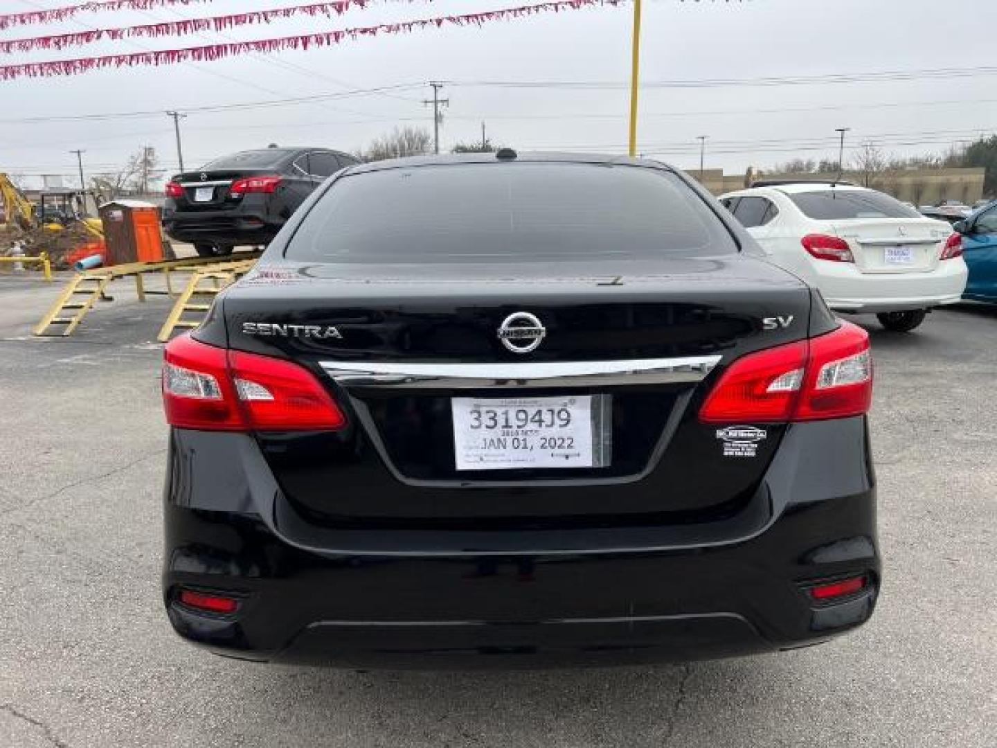 2018 BLACK Nissan Sentra SV (3N1AB7AP4JL) with an 1.8L L4 SFI DOHC 16 engine, Continuously Variabl transmission, located at 2715 W Pioneer Pkwy, Arlington, TX, 76013, (817) 265-9009, 32.710262, -97.153236 - Photo#4