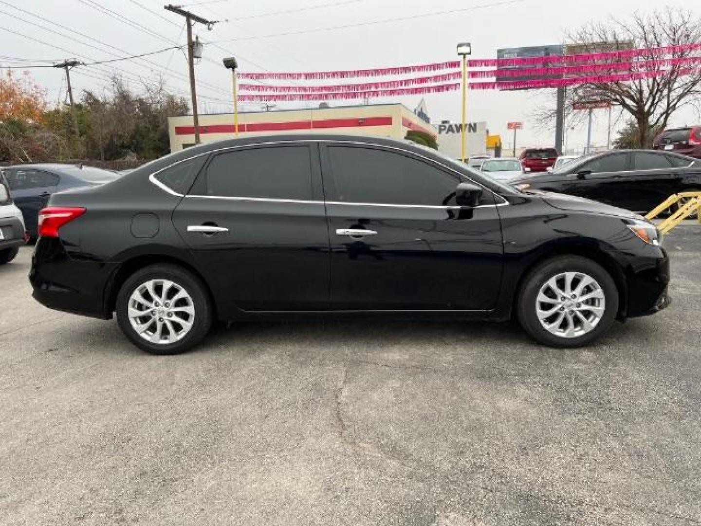 2018 BLACK Nissan Sentra SV (3N1AB7AP4JL) with an 1.8L L4 SFI DOHC 16 engine, Continuously Variabl transmission, located at 2715 W Pioneer Pkwy, Arlington, TX, 76013, (817) 265-9009, 32.710262, -97.153236 - Photo#5