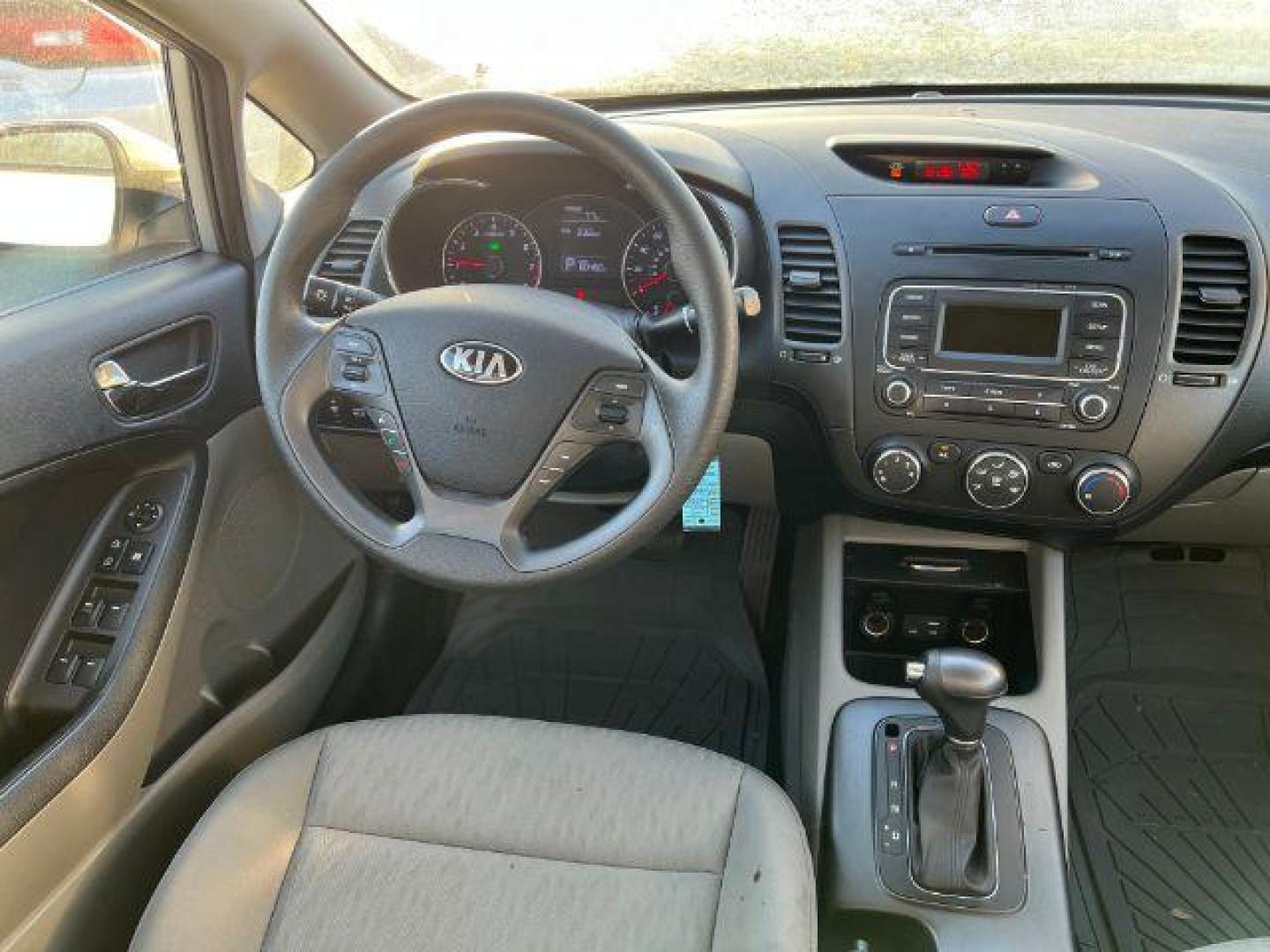 2016 SILVER Kia Forte LX w/Popular Package (KNAFK4A65G5) with an 1.8L L4 DOHC 16V engine, located at 2715 W Pioneer Pkwy, Arlington, TX, 76013, (817) 265-9009, 32.710262, -97.153236 - Photo#12